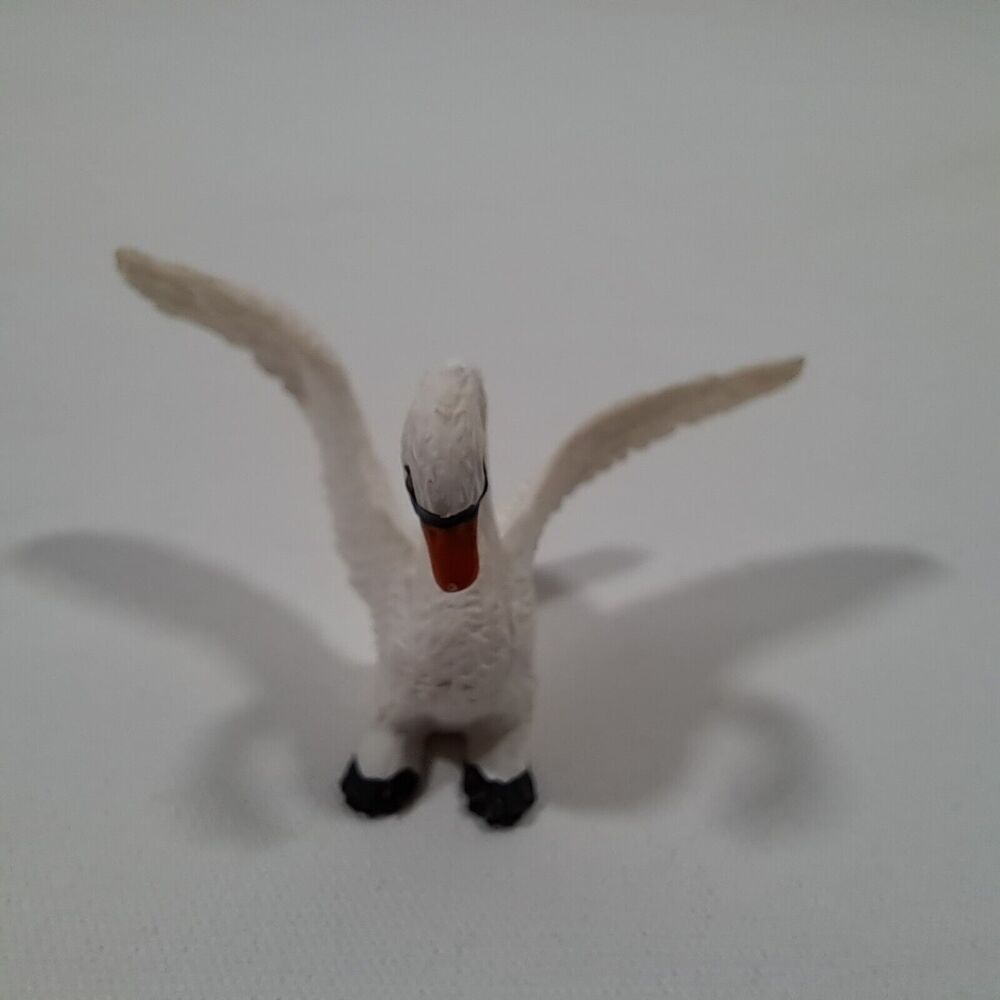 Breyer Stablemate Miniature Swan #5410 White Bird Figurine Goose  VTG RARE